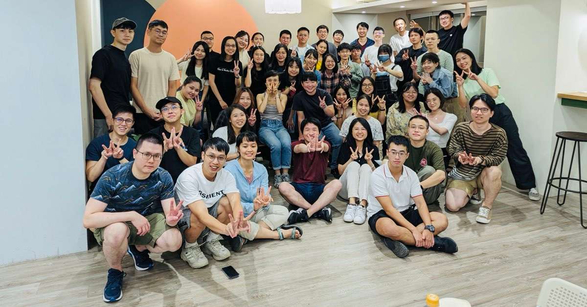 The Journey of Becoming a Software Engineer: Reflections and Insights from Phase One of the WeHelp Bootcamp
