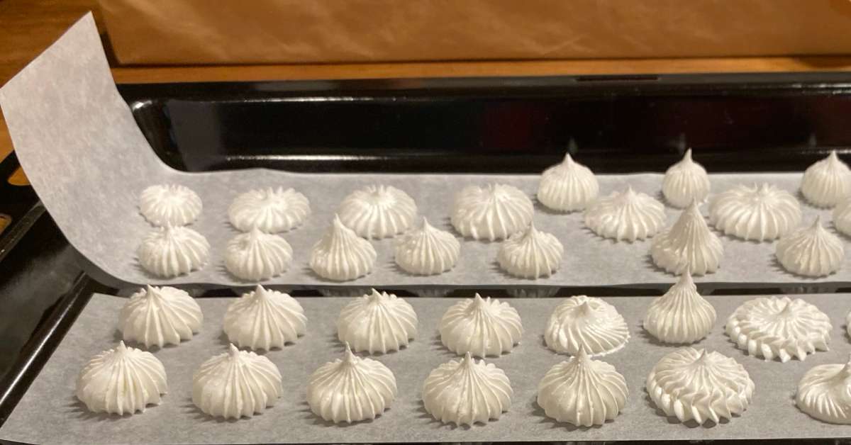 Meringue: A Simple Homemade Treat with Only Two Ingredients
